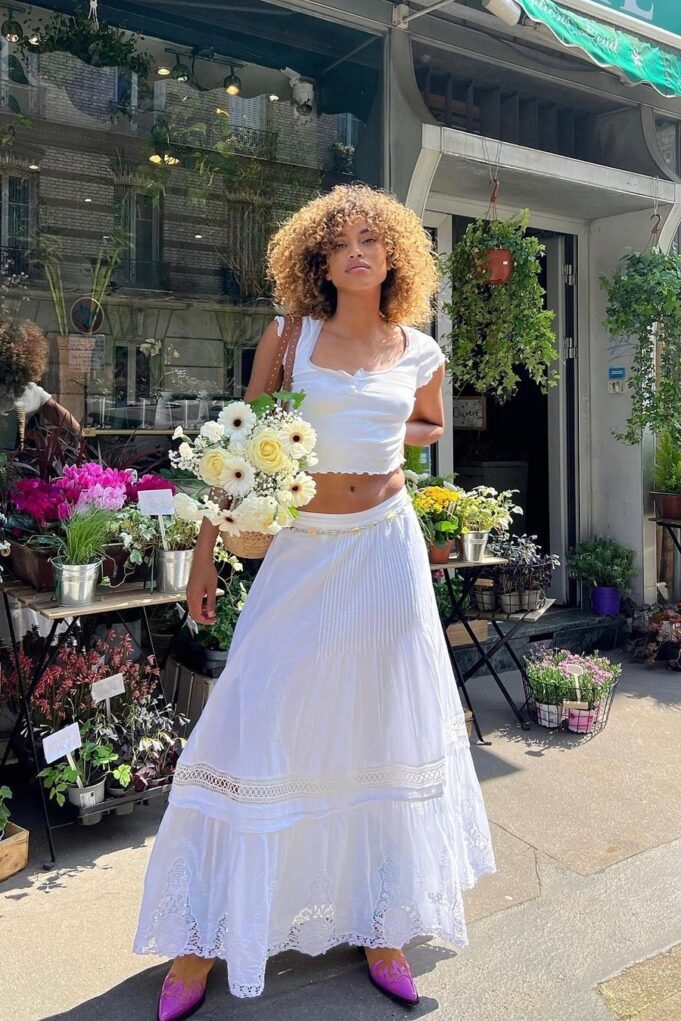Αντίο μίνι φούστα, αυτό το skirt trend έρχεται από τα 70s και είναι σούπερ τάση