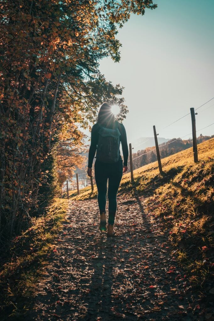 Ξεχάστε τα 10.000 βήματα την ημέρα: Αυτός είναι ο πραγματικός αριθμός για να παραμείνετε υγιείς