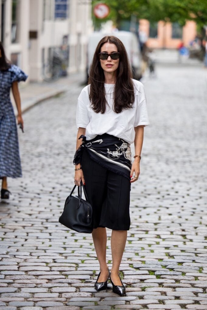 Summer essentials: Το μεταξωτό μαντίλι είναι το νέο μας obsession
