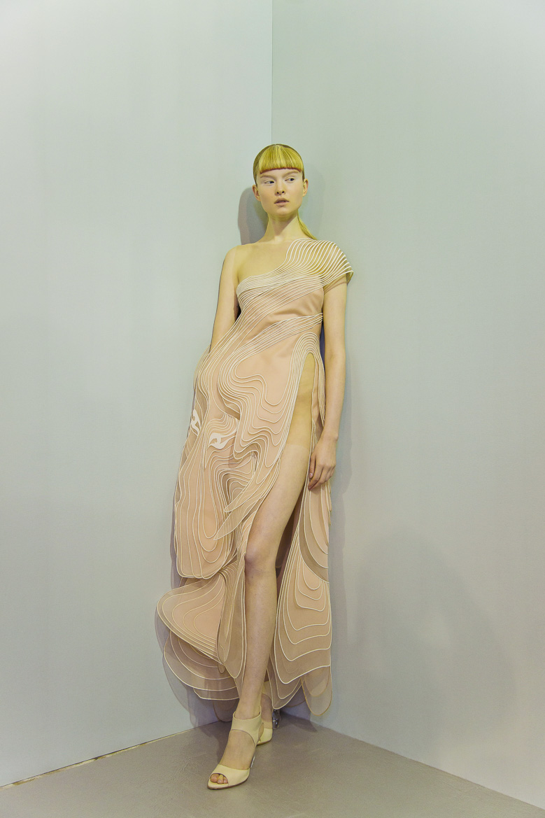 Iris van Herpen SS19 Haute Couture TECH-COUTURE: <br/>Iris Van Herpen-6