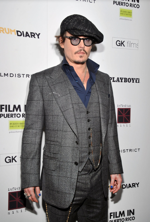 Johnny Depp Nail Art: Η ροκ διάσταση του ανδρικού μανικιούρ-4