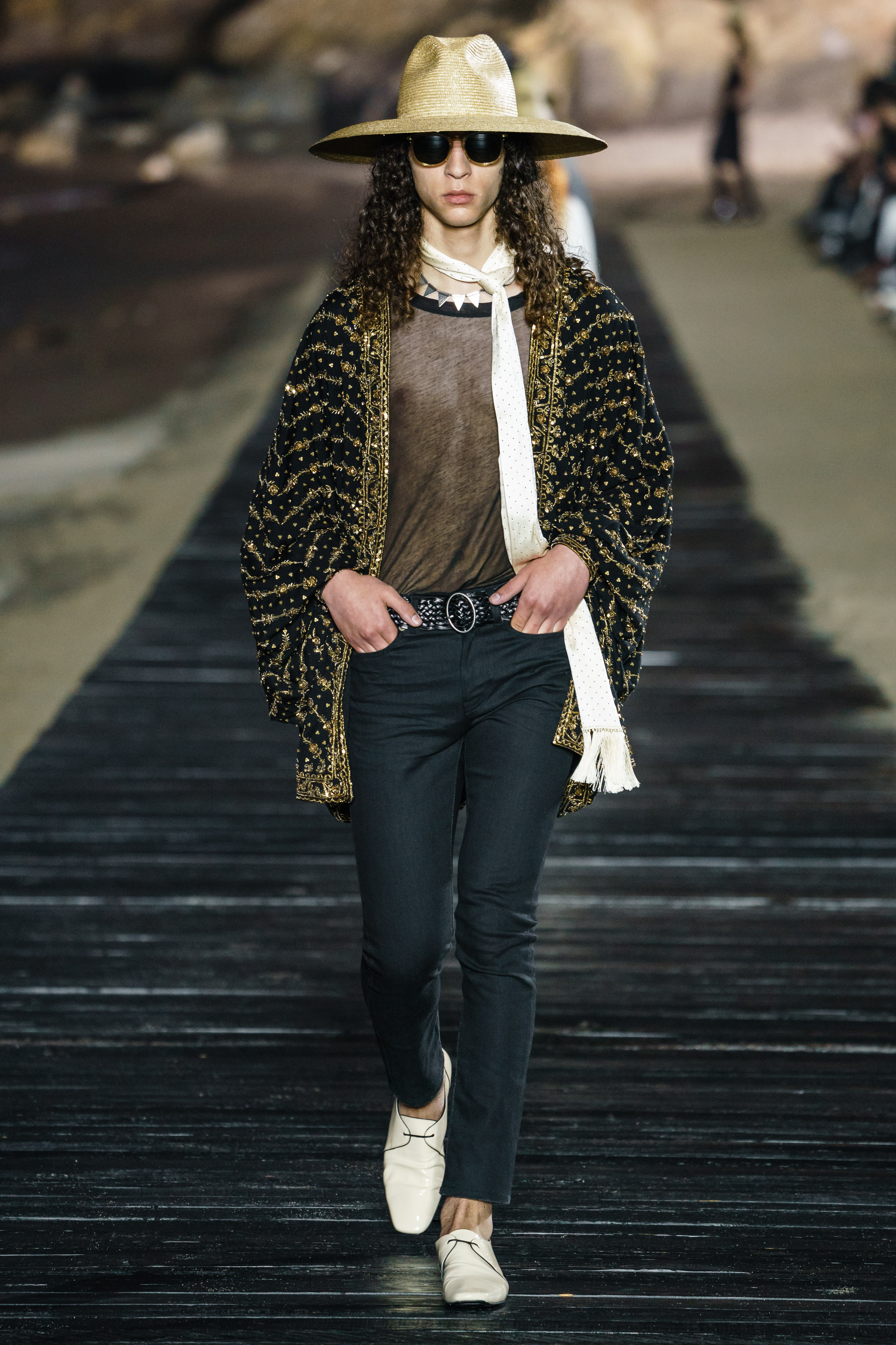 Spring/Summer 2020 Resort / Saint Laurent-36