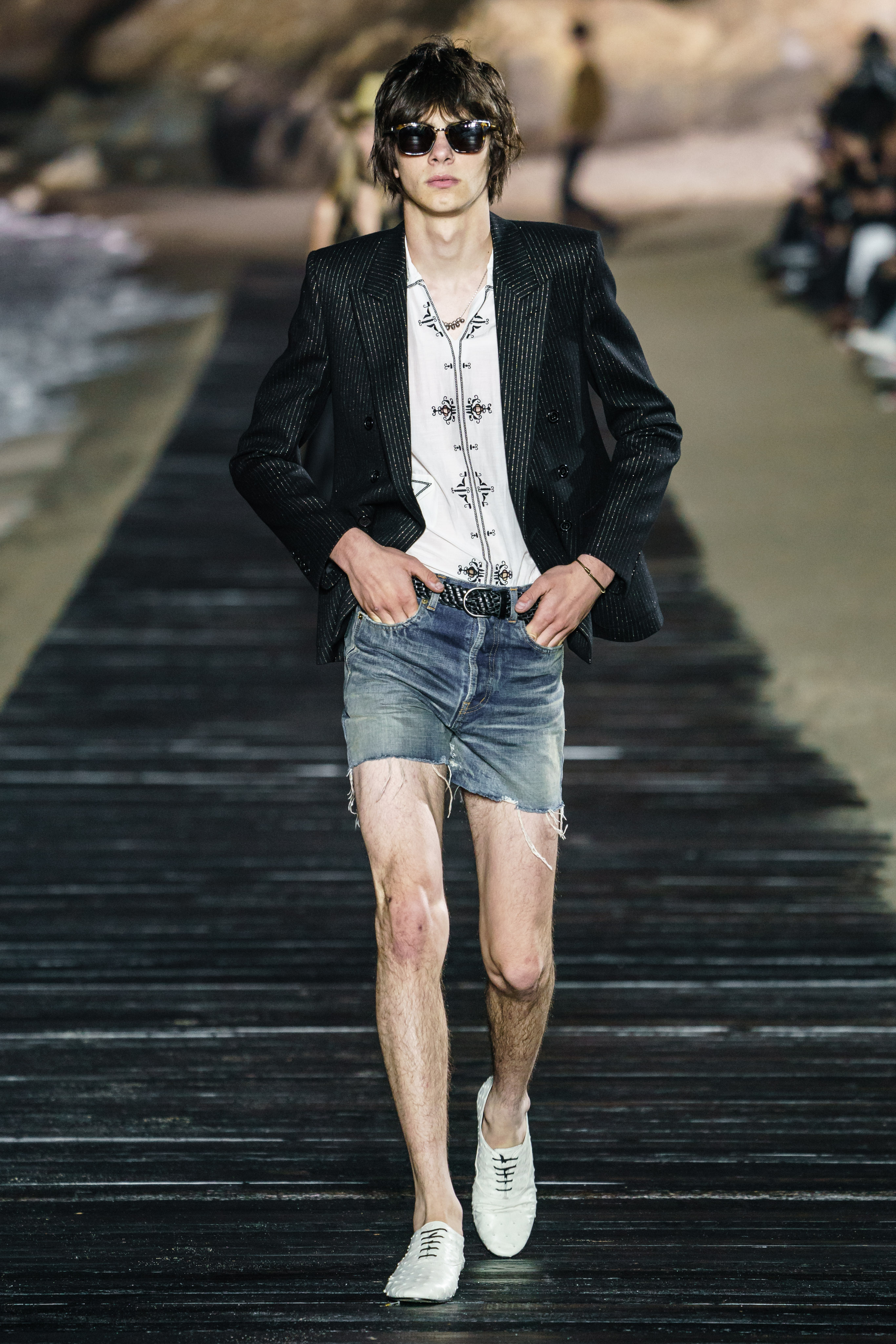 Spring/Summer 2020 Resort / Saint Laurent-40