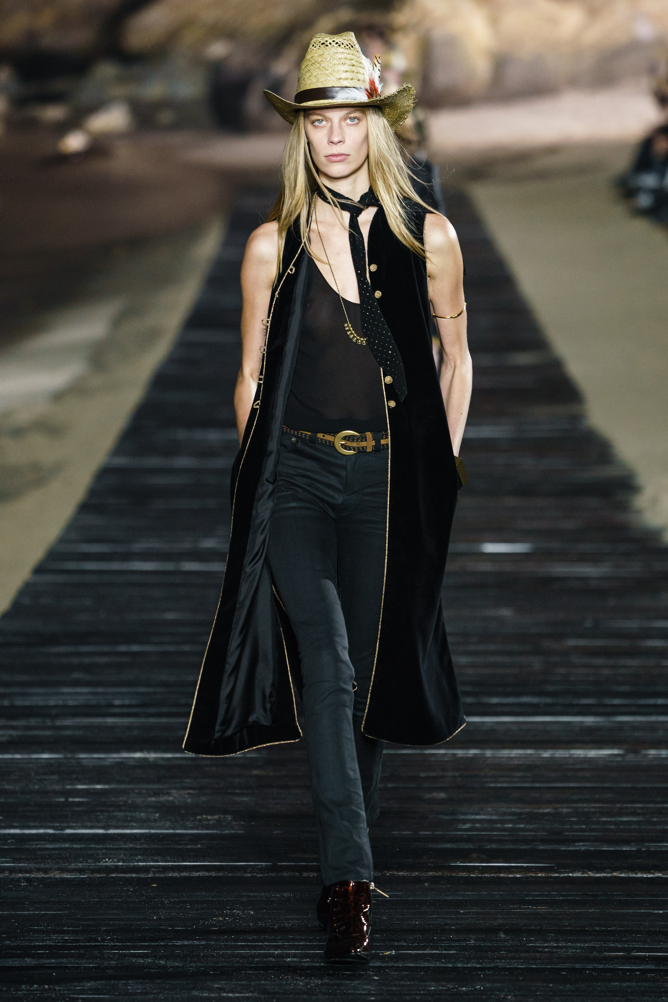 Spring/Summer 2020 Resort / Saint Laurent-41