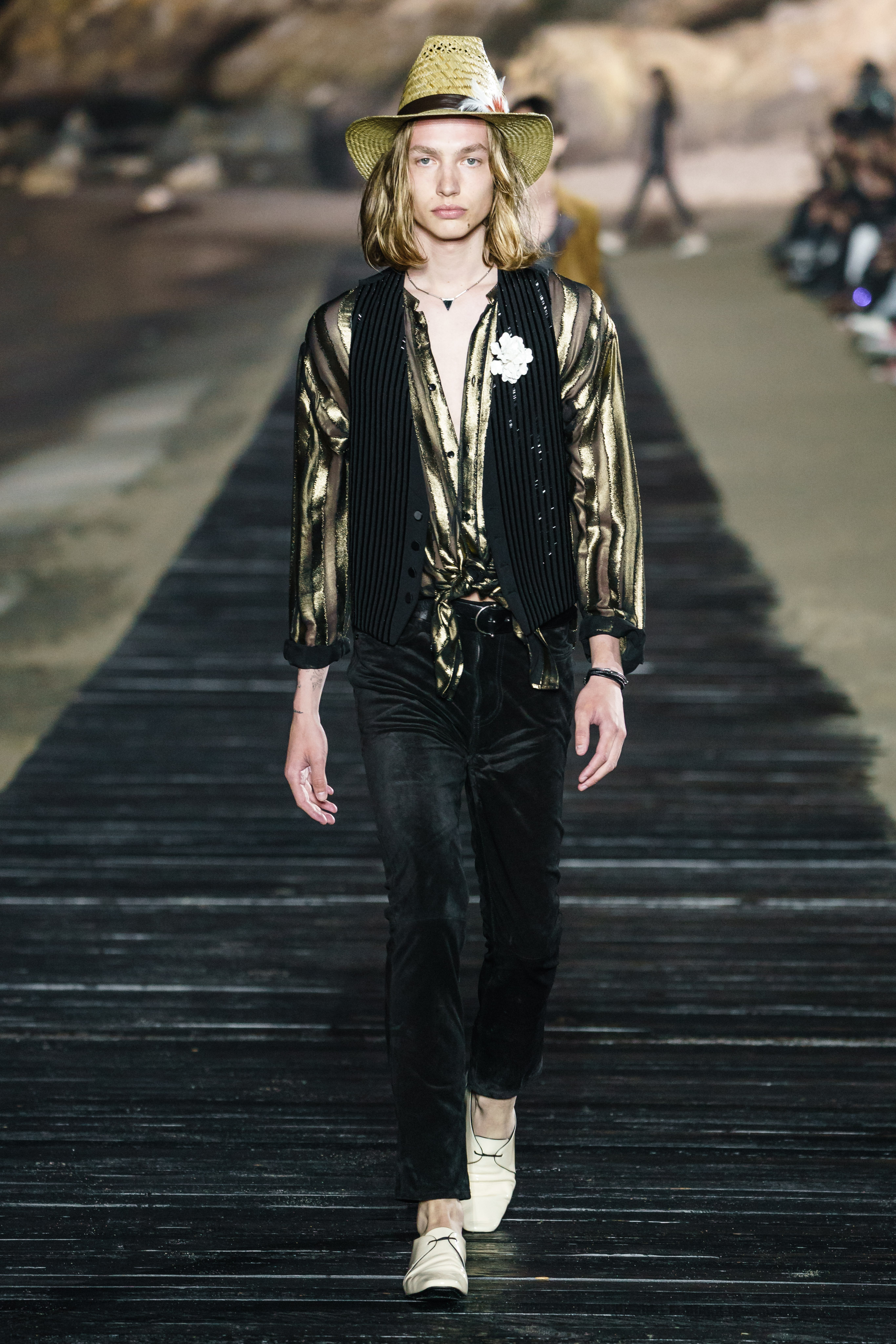 Spring/Summer 2020 Resort / Saint Laurent-44