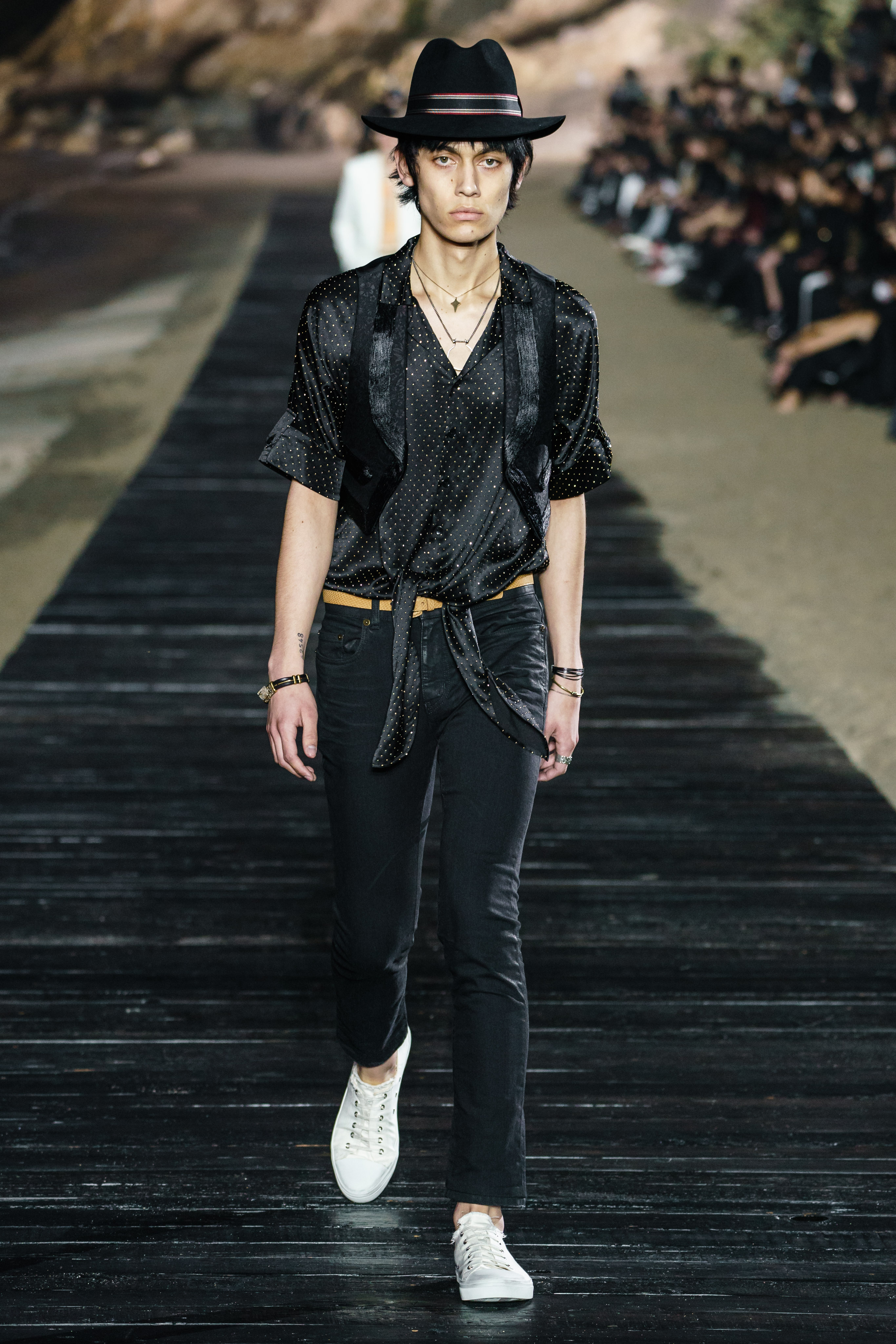 Spring/Summer 2020 Resort / Saint Laurent-47