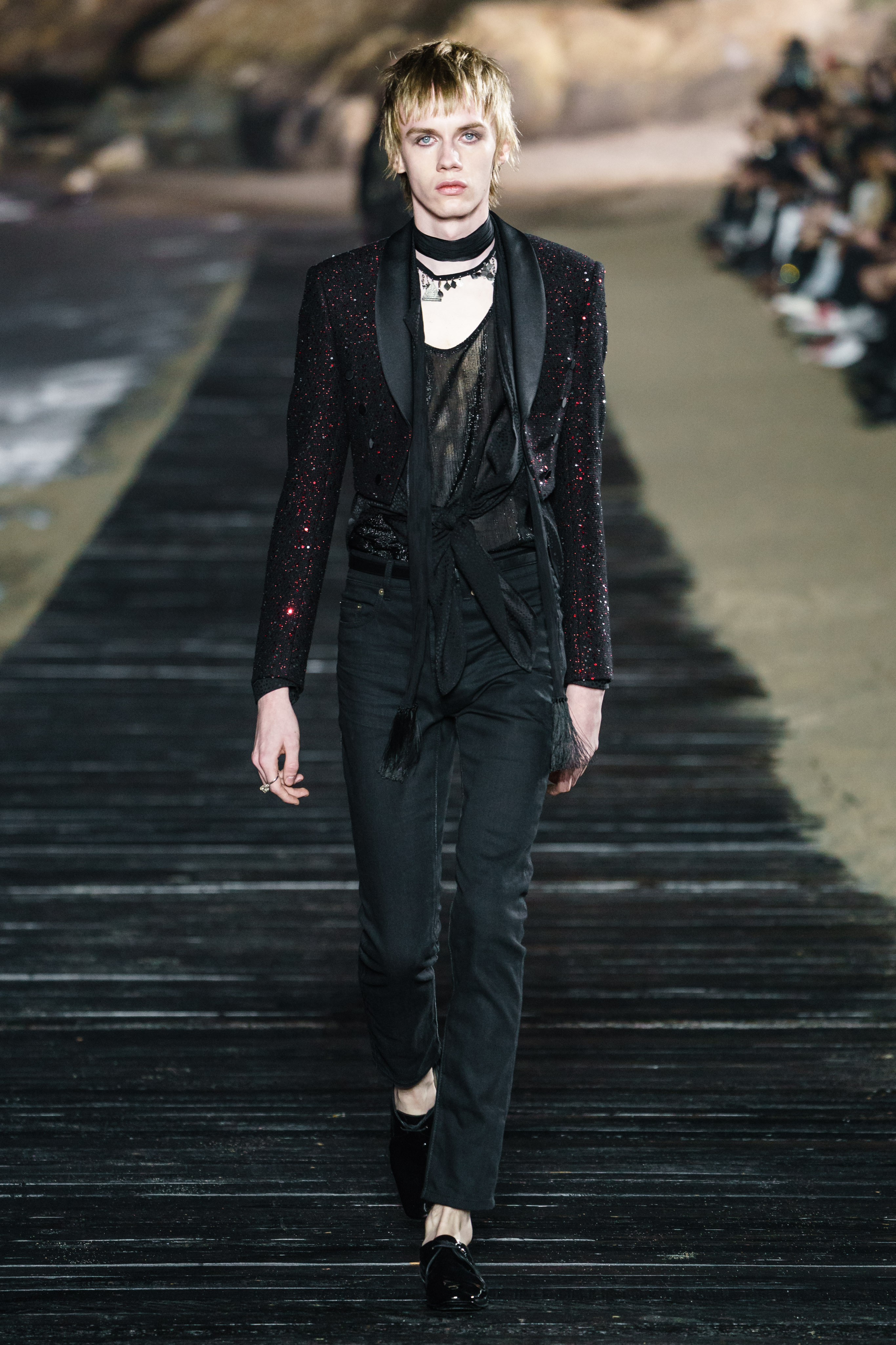 Spring/Summer 2020 Resort / Saint Laurent-55