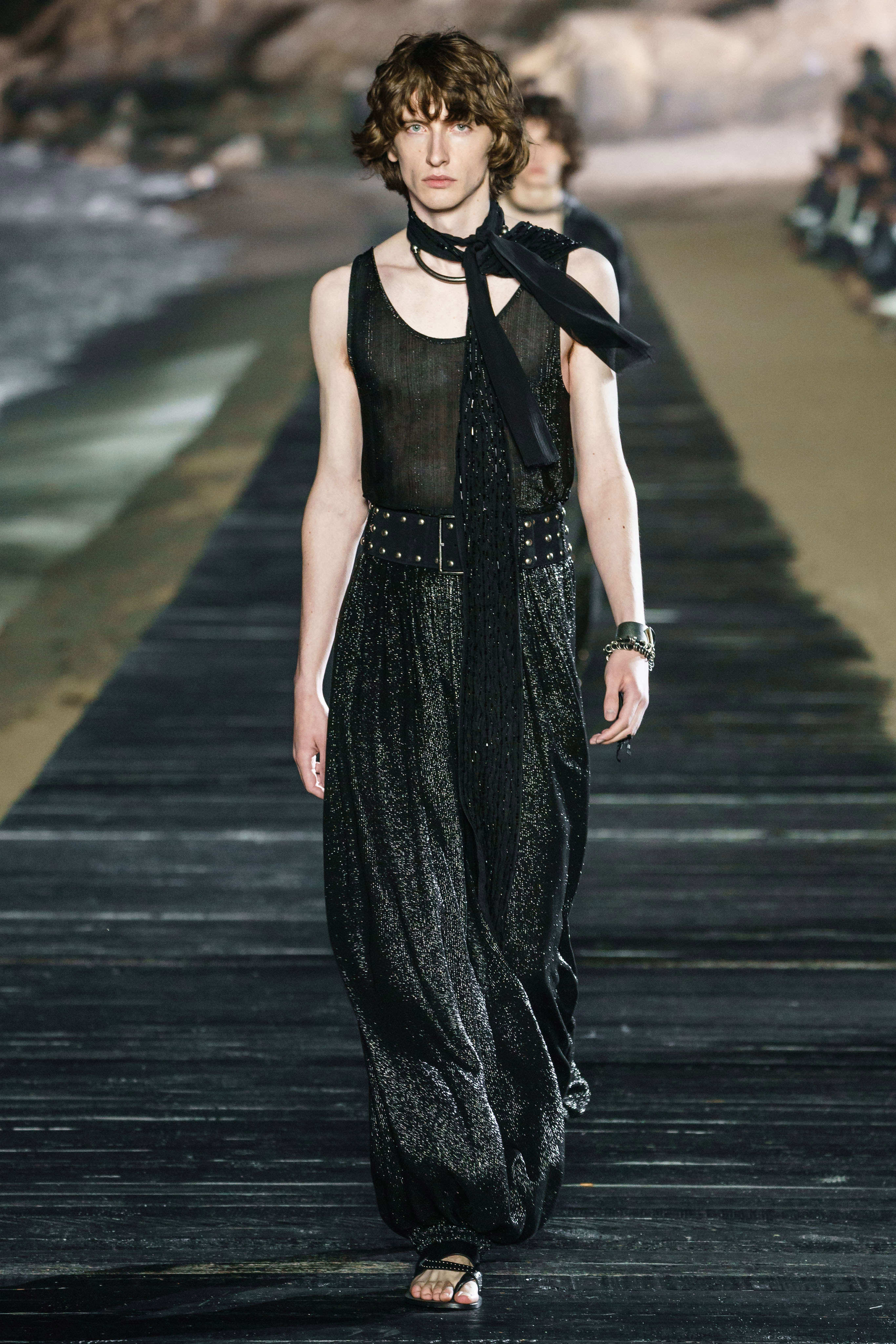 Spring/Summer 2020 Resort / Saint Laurent-77