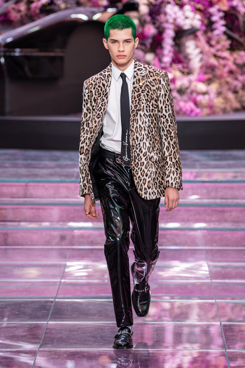 Spring/Summer 2020 Resort / Versace-17