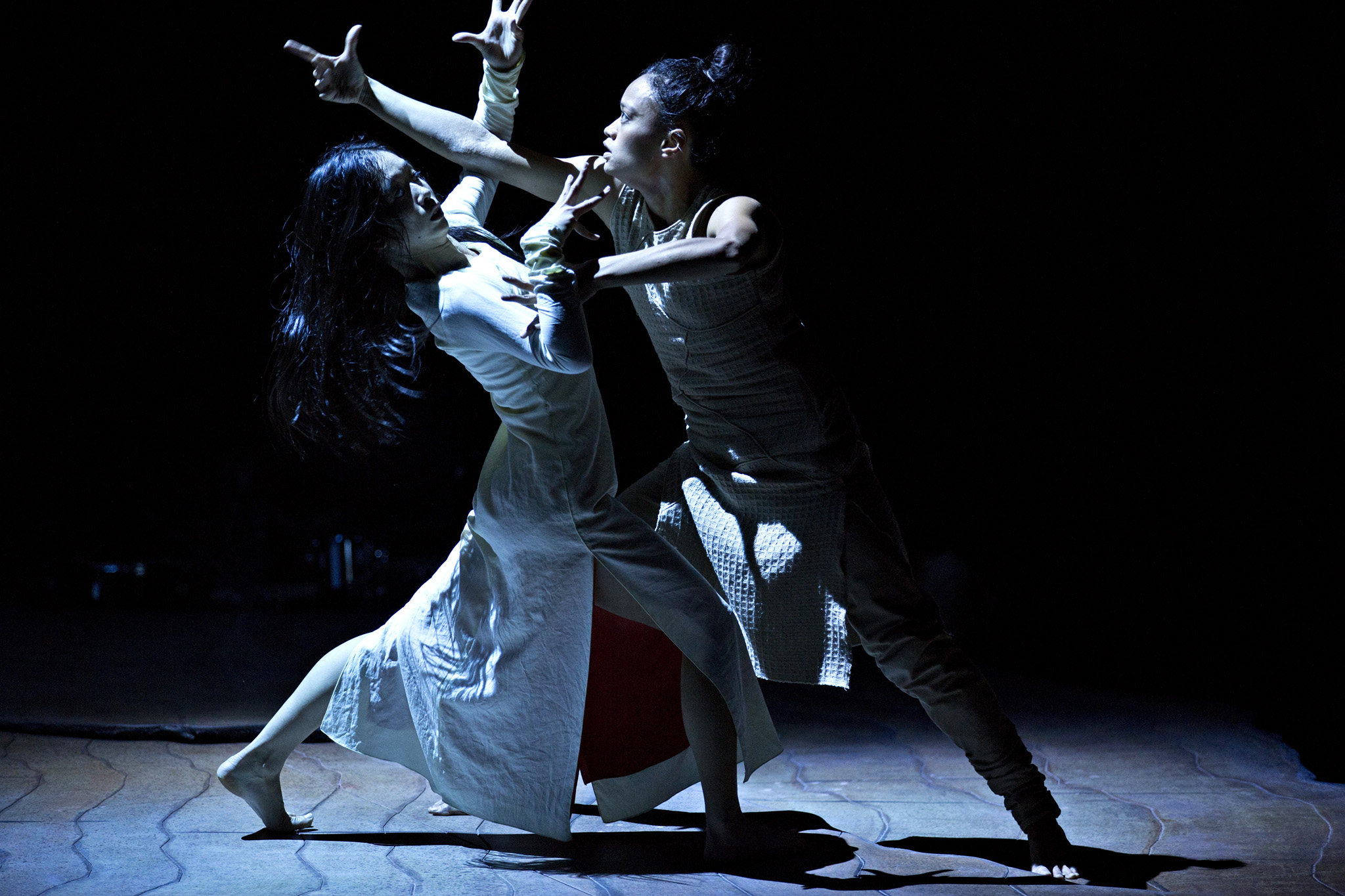 Until the Lions - Akram Khan Company Ο Akram Khan στη Vogue Greece-1