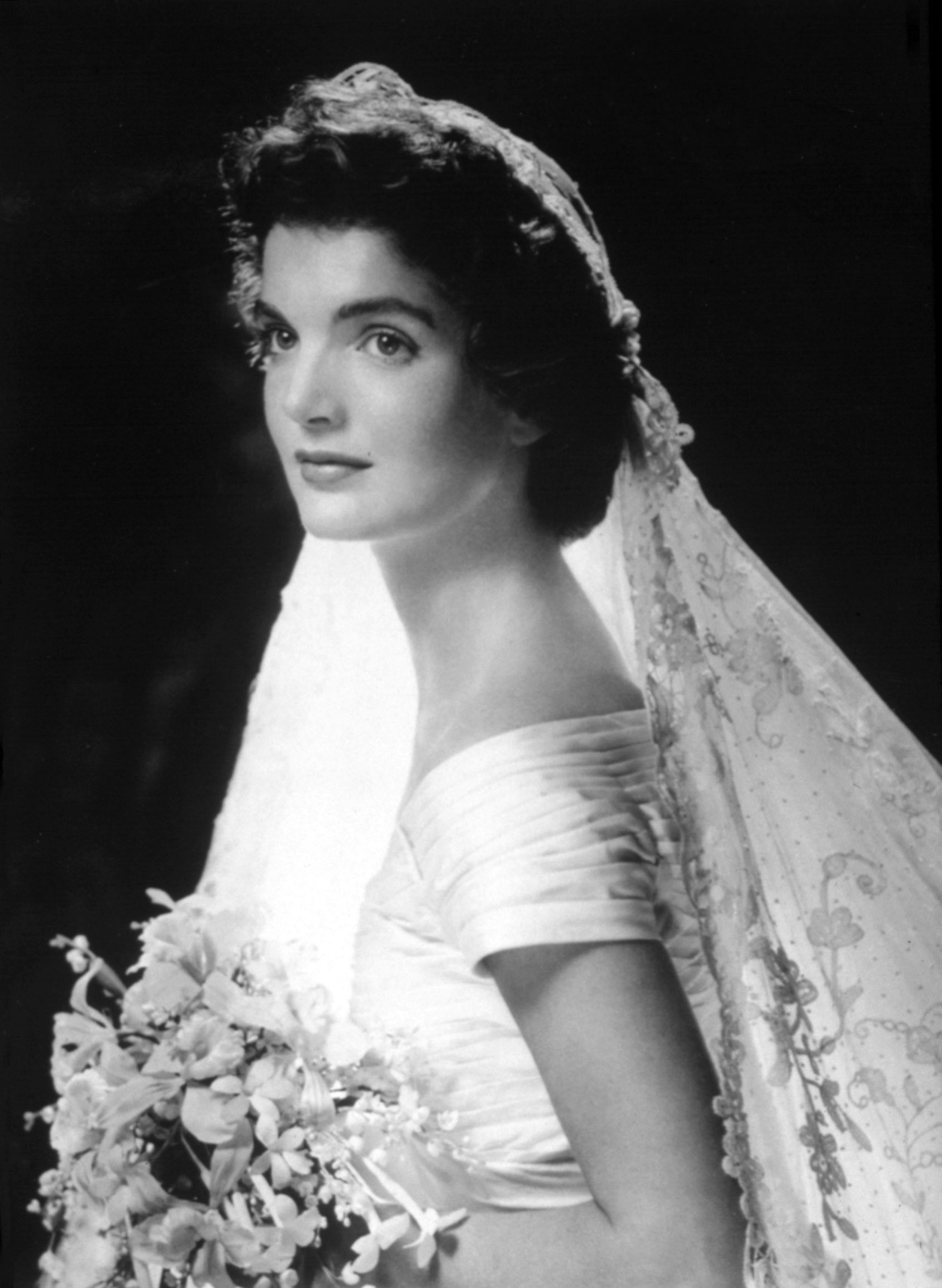 1953: Η Jackie Kennedy την ημέρα του γάμου της H Jackie Kennedy σε 100 κλικ-6