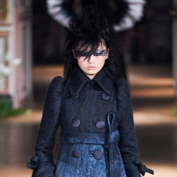 autumn-winter-2019-couture-viktorrolf-101088