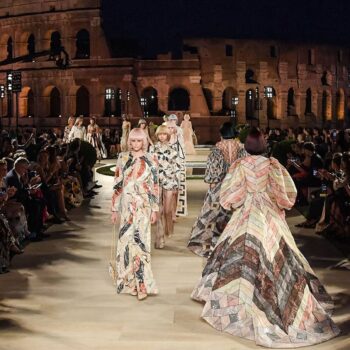 suzycouture-fendi-a-final-tribute-to-karl-lagerfeld-in-the-eternal-city-101485