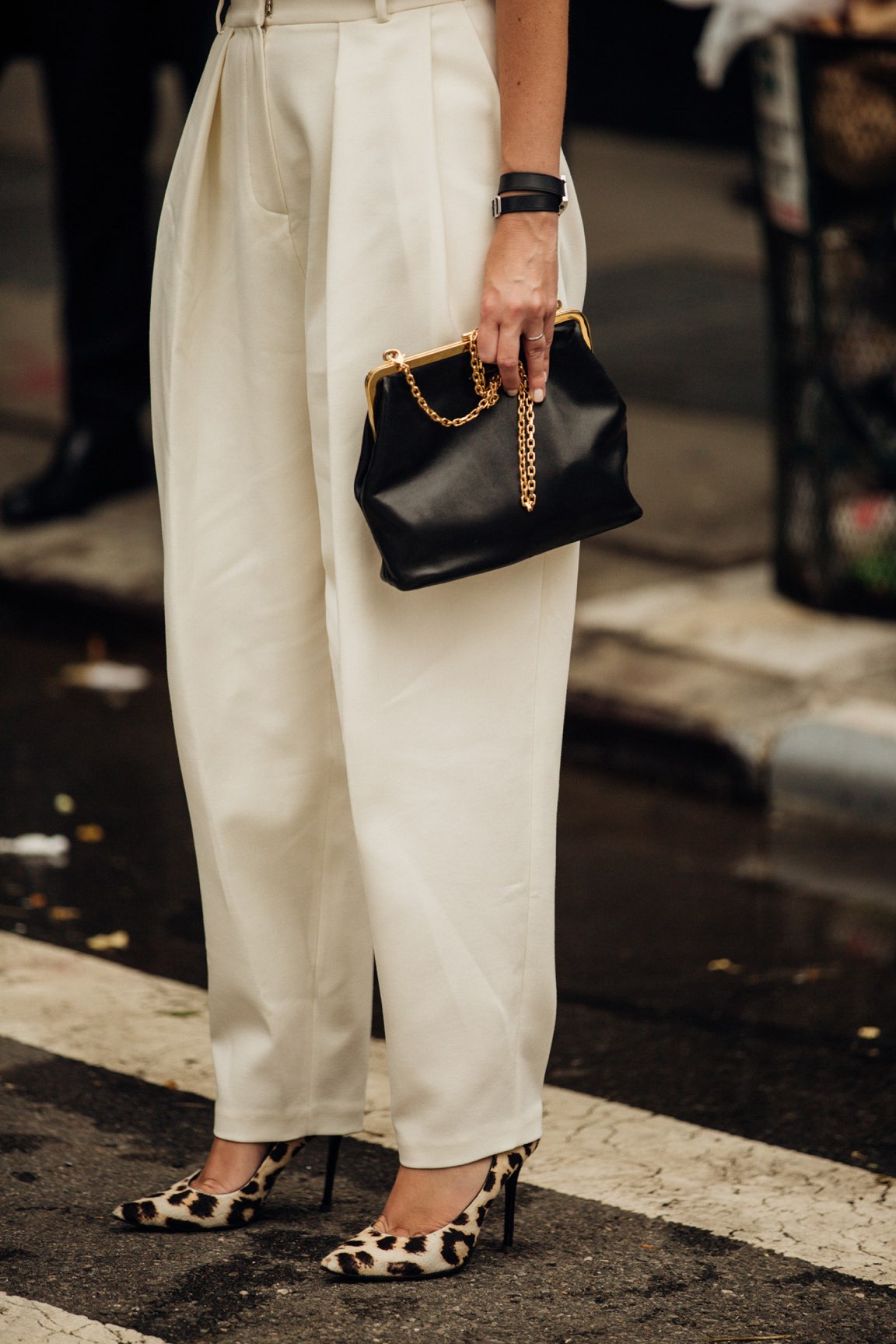 The City That Never Sleeps: NYFW SS20 Street Style-125