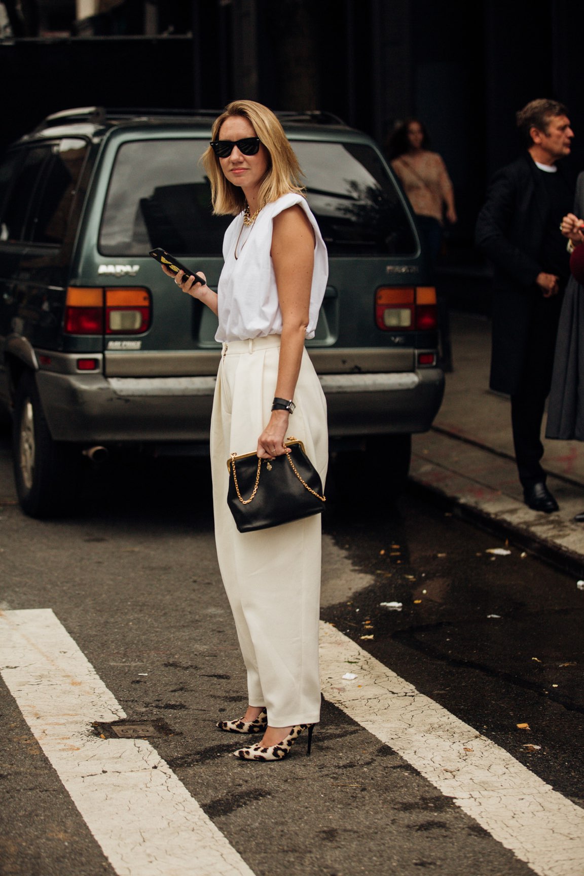 The City That Never Sleeps: NYFW SS20 Street Style-126