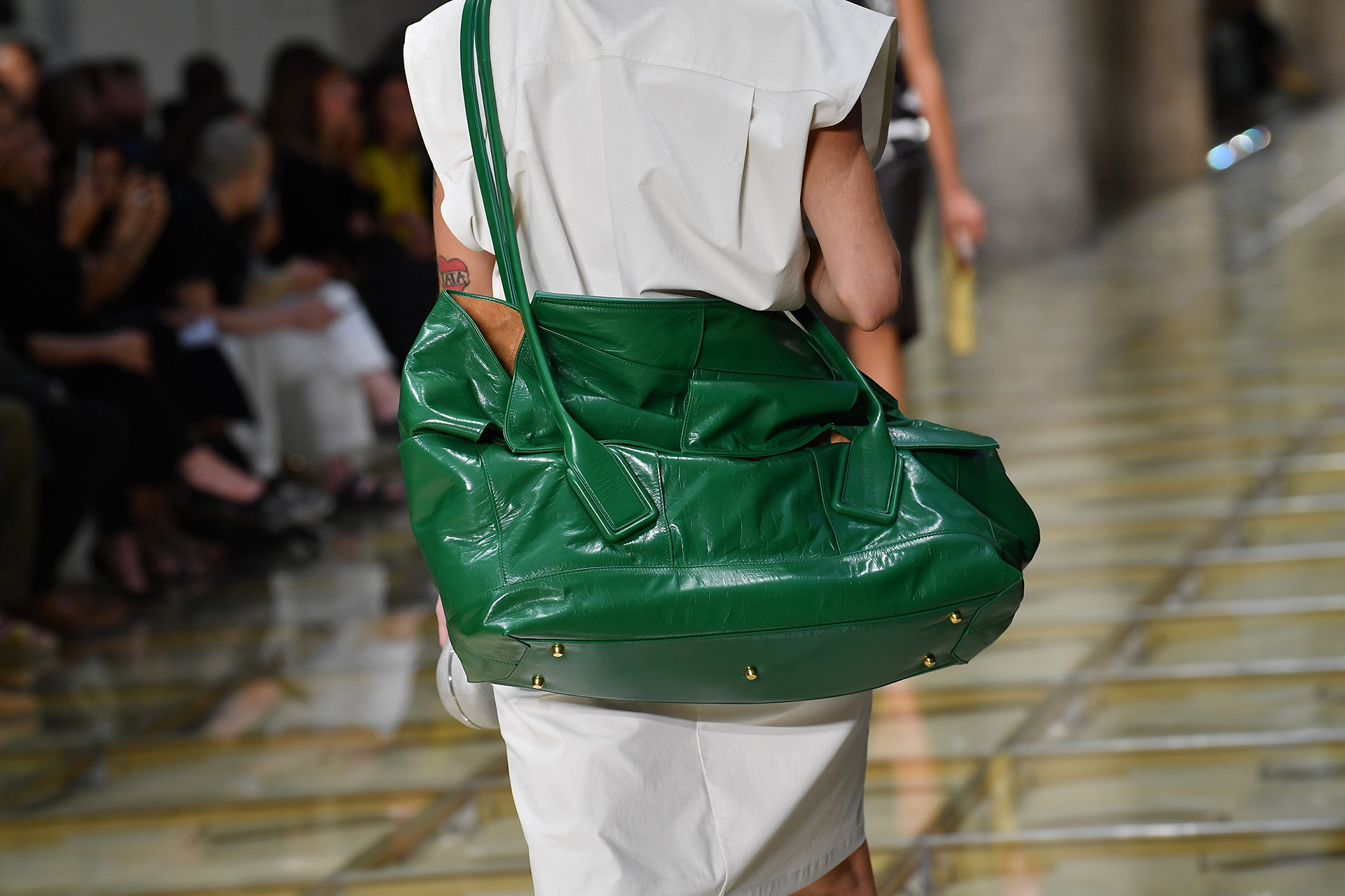 Bottega Veneta SS20: Τα αξεσουάρ που ξεχώρισαν-10