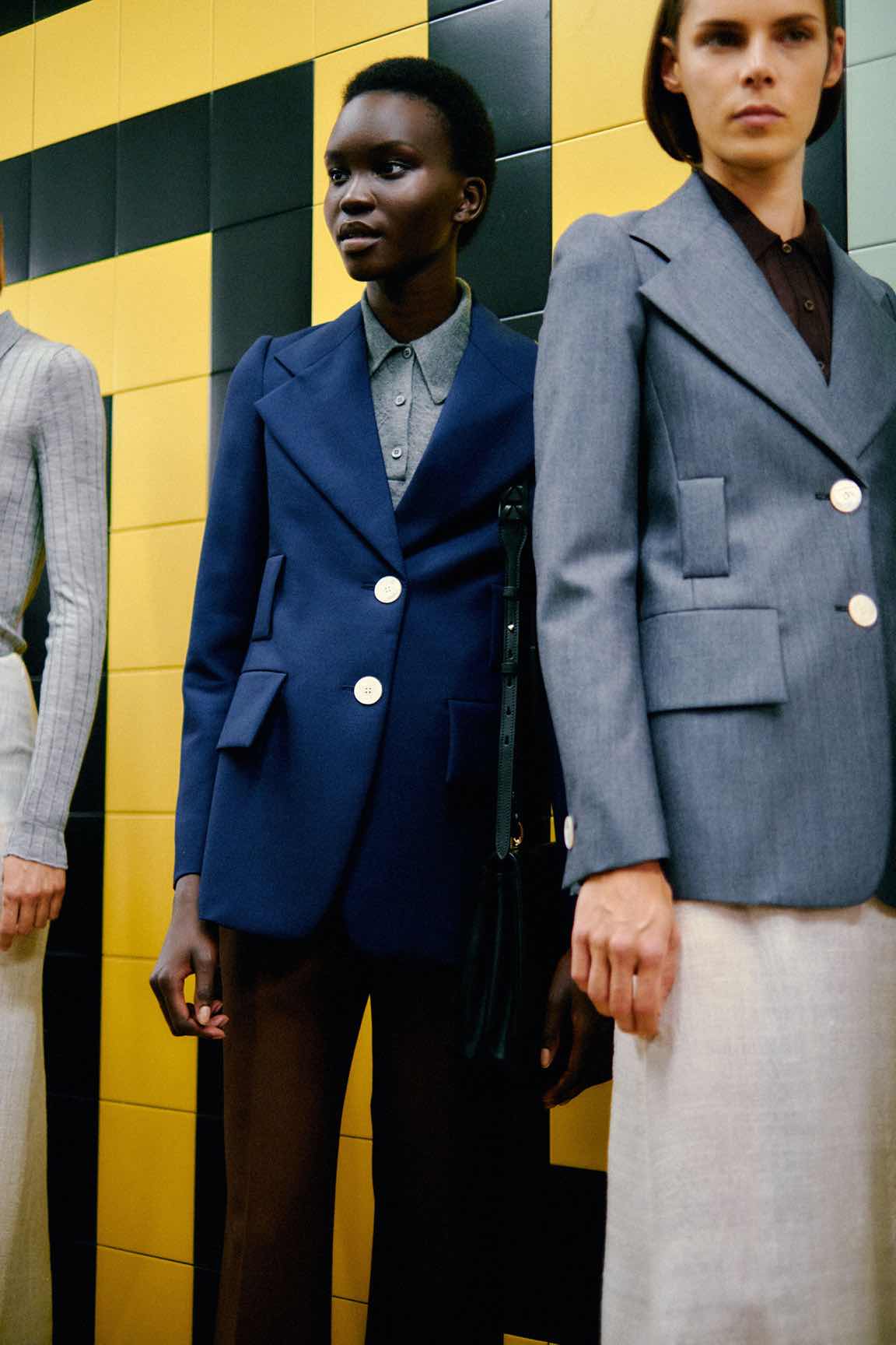 Prada SS20: Ο φακός της Vogue στα παρασκήνια του σόου-37