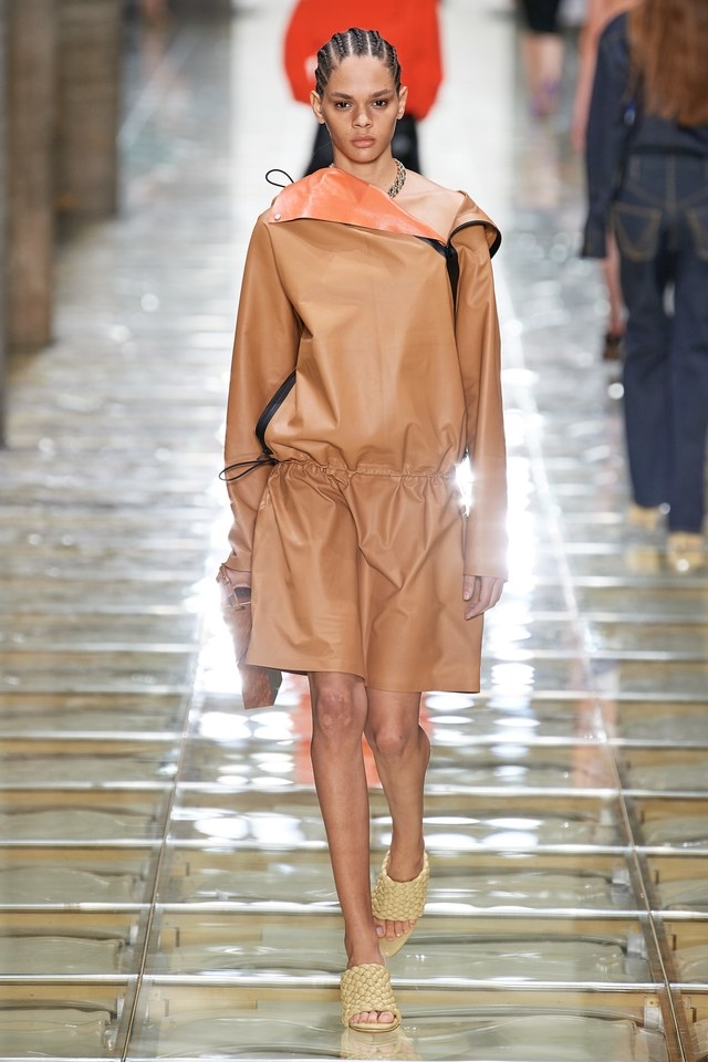Bottega Veneta spring/summer 2020. #SuzyMFW Tod’s And Bottega Veneta: Focusing On Accessories v. Clothes-12