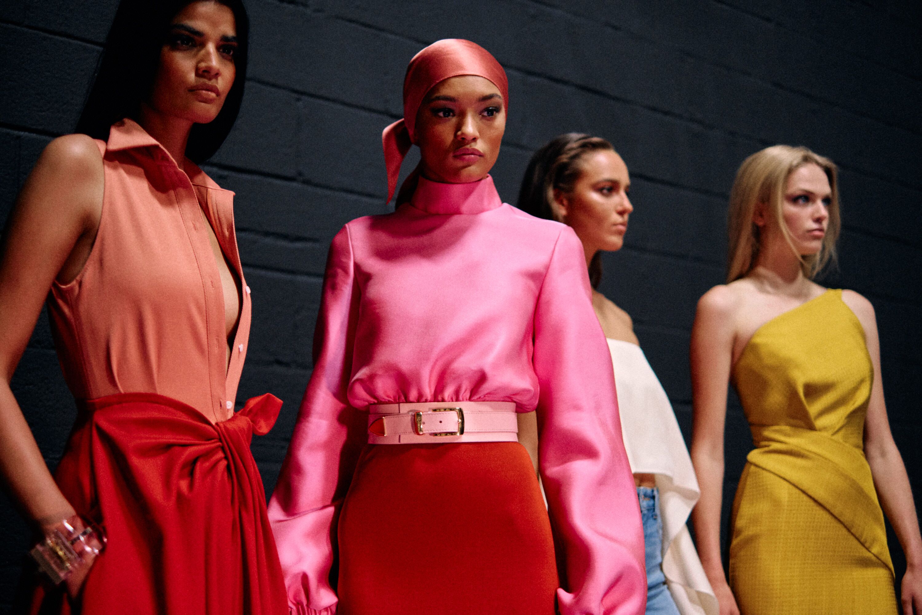 Brandon Maxwell ready-to-wear spring/summer 2020 Backstage Highlights: Η εβδομάδα μόδας της Νέας Υόρκης τα είχε όλα-16