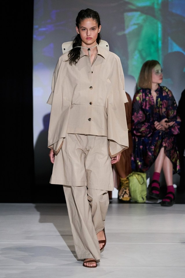 Chalayan Spring/Summer 2020 #SuzyLFW Chalayan: Studying The Post-Colonial Body-3