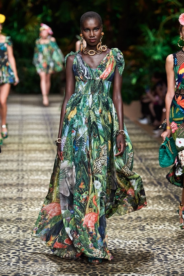 Dolce & Gabbana spring/summer 2020. #SuzyMFW: Gucci Does Sex; Dolce & Gabbana Head To The Tropics-14