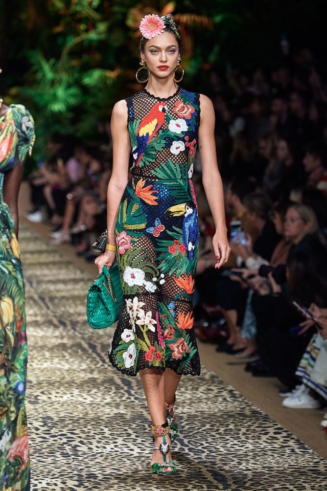 Dolce & Gabbana spring/summer 2020. #SuzyMFW: Gucci Does Sex; Dolce & Gabbana Head To The Tropics-12