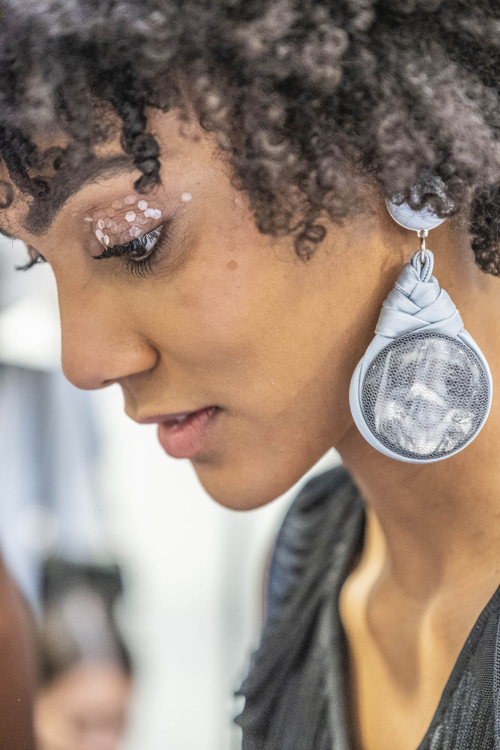 Giorgio Armani Spring/ Summer 2020 Beauty Report: 3 backstage looks που ξεχώρισαν-4