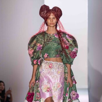 spring-summer-2020-ready-to-wear-comme-des-garcons-113412