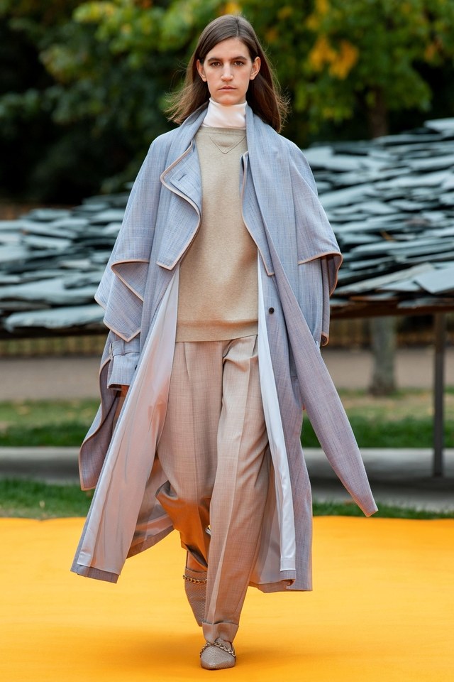 Roksanda Ilinčić spring/summer 2020 #SuzyLFW: Roksanda Ilincic Combines Architecture And Art With Fashion-4