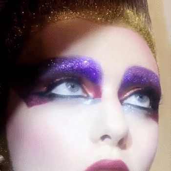 sparkle-τα-9-πιο-λαμπερά-προϊόντα-μακιγιάζ-115856