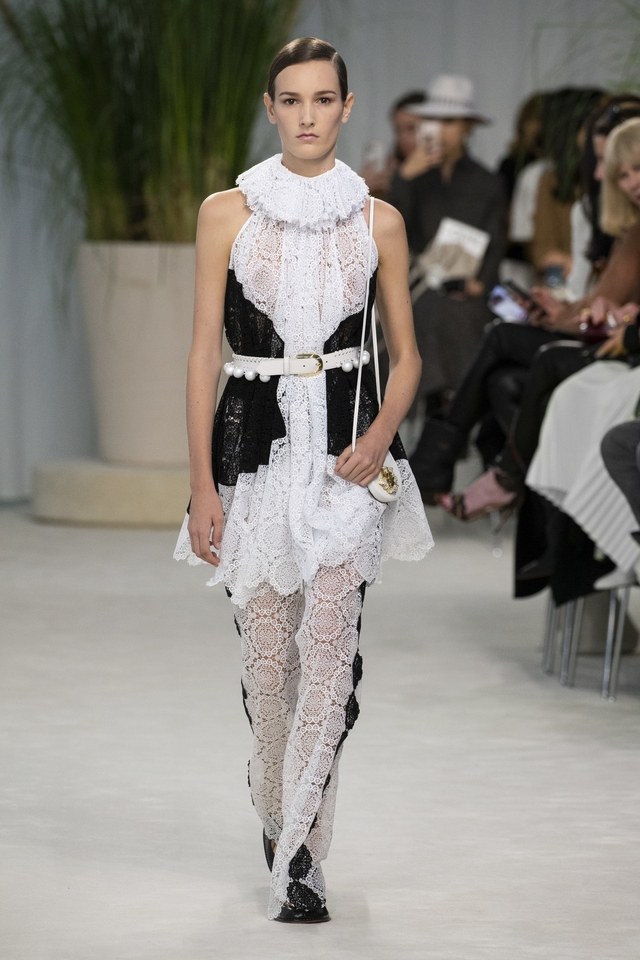 Loewe spring/summer 2020. #SuzyPFW: Loewe And Rick Owens Finding Inspirations From Their Pasts-5