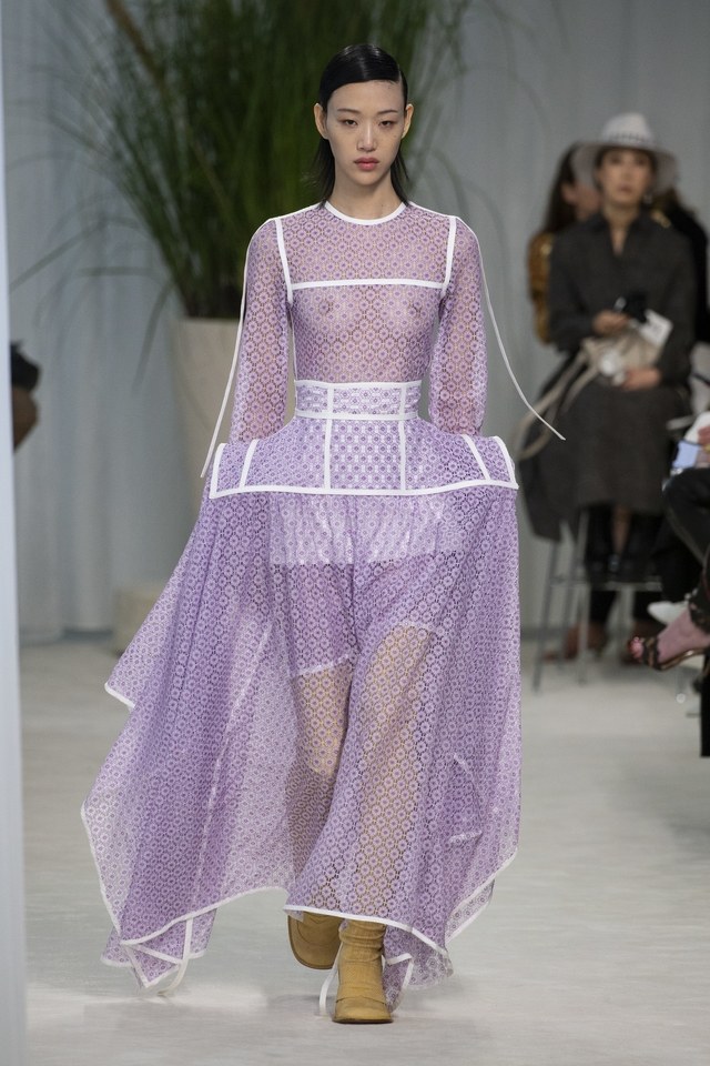 Loewe spring/summer 2020. #SuzyPFW: Loewe And Rick Owens Finding Inspirations From Their Pasts-4