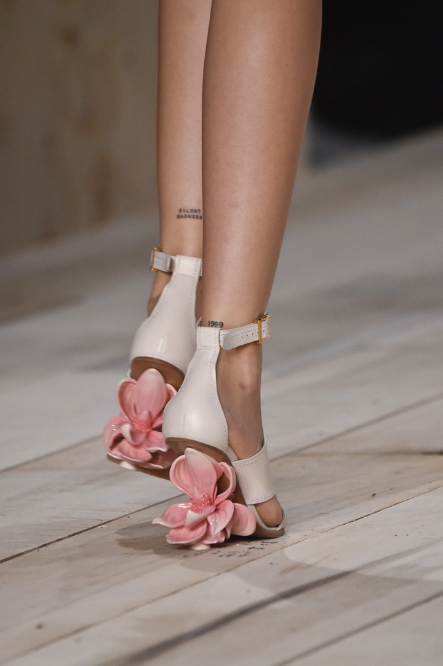 Alexander McQueen Spring/Summer 2020 #SuzyPFW: Alexander McQueen’s Irish Poetry-5