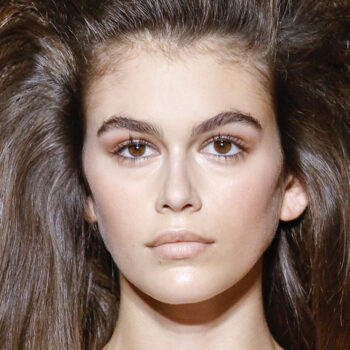 τα-12-καλύτερα-beauty-looks-της-kaia-gerber-120291