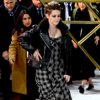 η-kristen-stewart-αποδεικνύει-ότι-τα-sneakers-είναι-το-ιδαν-119378
