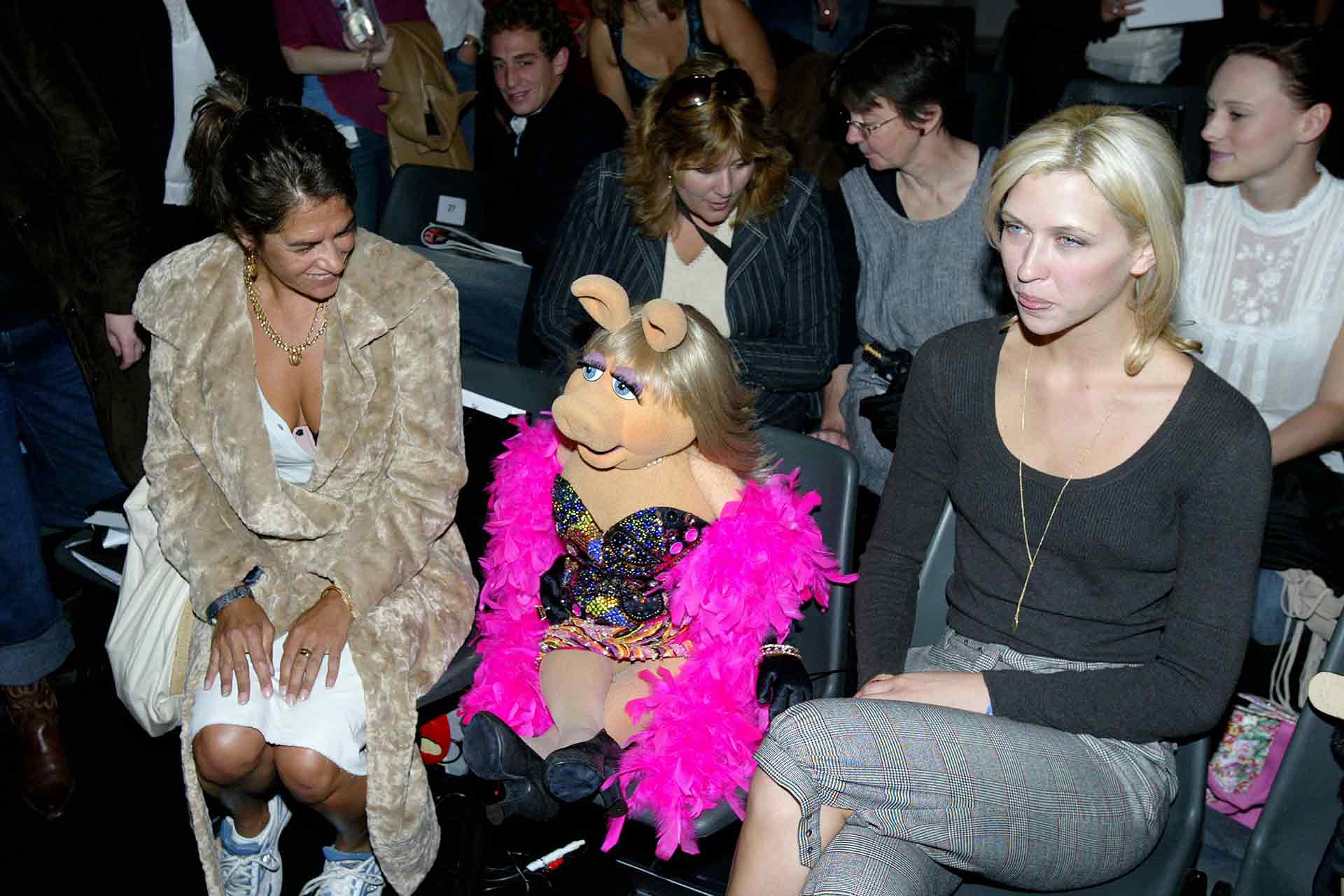H Tracey Emin, η Miss Piggy και η Margo Stilley στο London Fashion Week spring/summer 2006. Αυτά είναι τα πιο εμβληματικά front rows όλων των εποχών-14