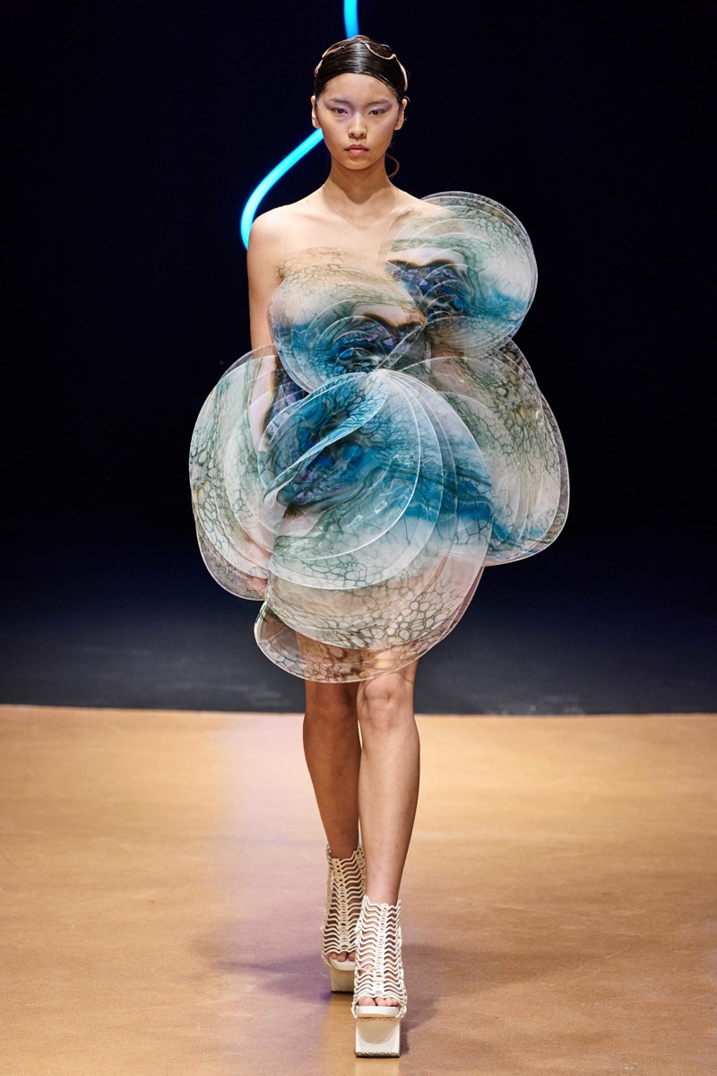 Spring/Summer 2020 Couture / Iris Van Herpen-7