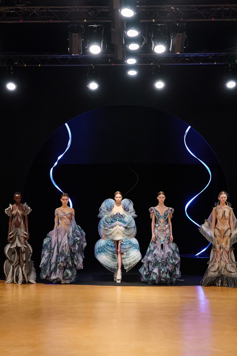 Spring/Summer 2020 Couture / Iris Van Herpen-22