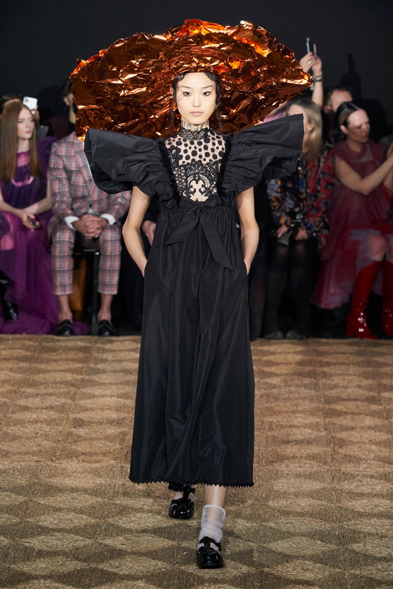 Spring/Summer 2020 Couture / Viktro&Rolf-10