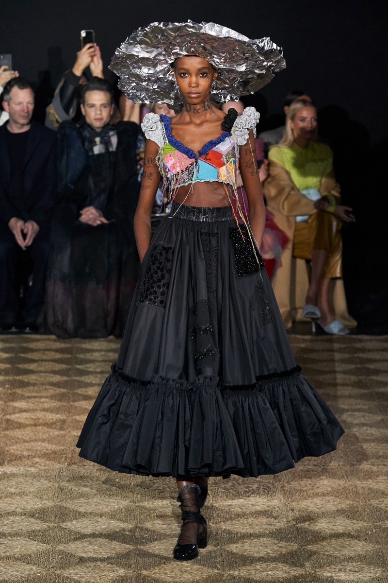 Spring/Summer 2020 Couture / Viktro&Rolf-12