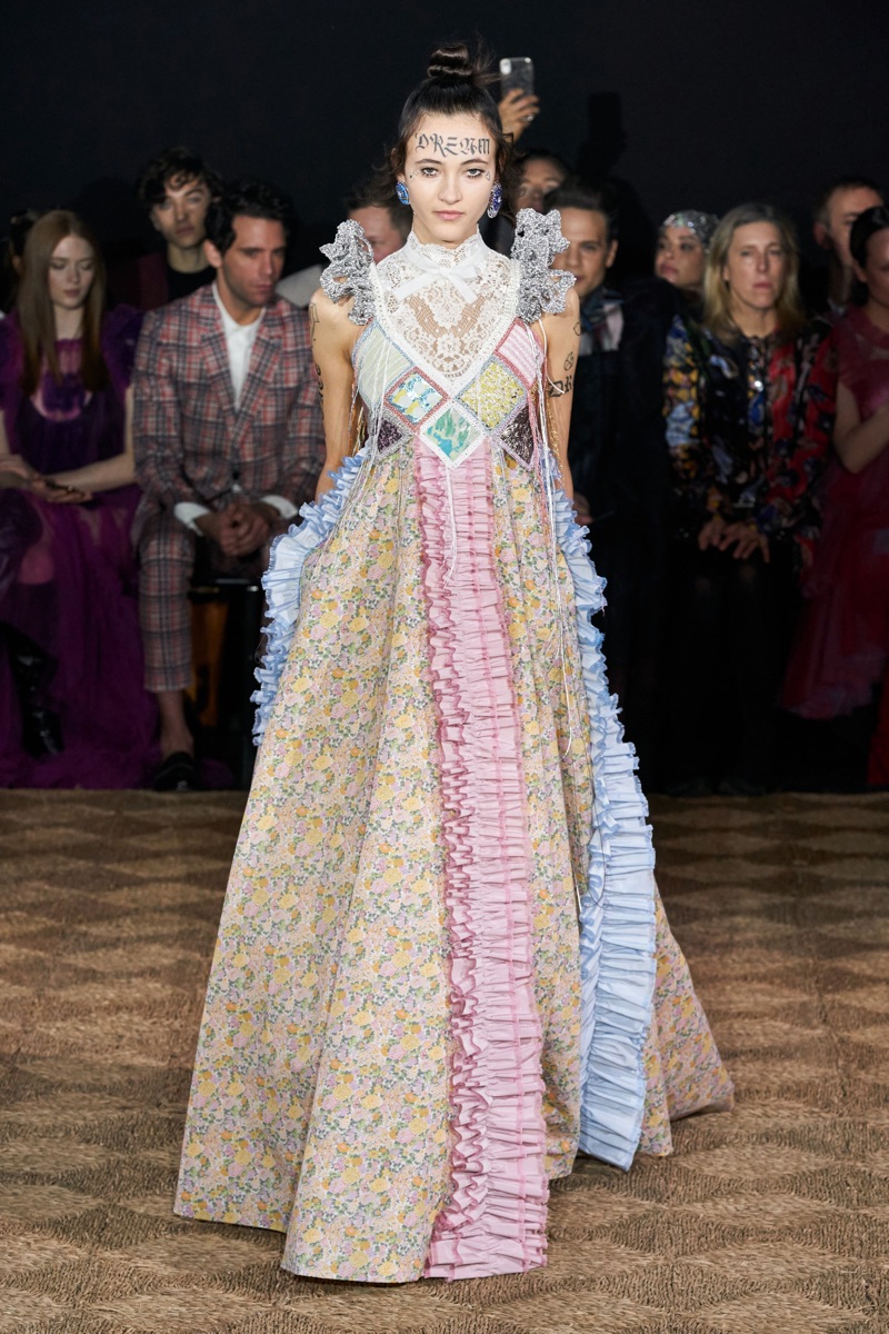 Spring/Summer 2020 Couture / Viktro&Rolf-22