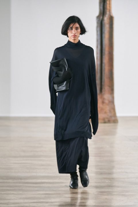 Autumn/Winter 2020 Ready-To-Wear/ The Row-16