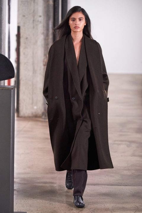 Autumn/Winter 2020 Ready-To-Wear/ The Row-25