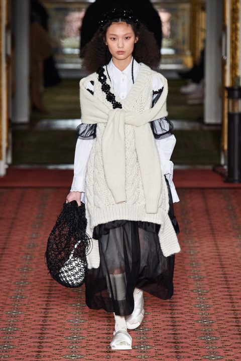 Autumn/Winter 2020 Ready-To-Wear/ Simone Rocha-19