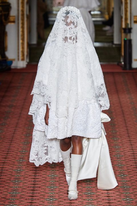Autumn/Winter 2020 Ready-To-Wear/ Simone Rocha-41