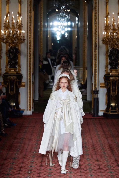 Autumn/Winter 2020 Ready-To-Wear/ Simone Rocha-44