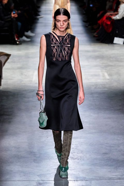 Autumn/Winter 2020 Ready-To-Wear/ Christopher Kane-14