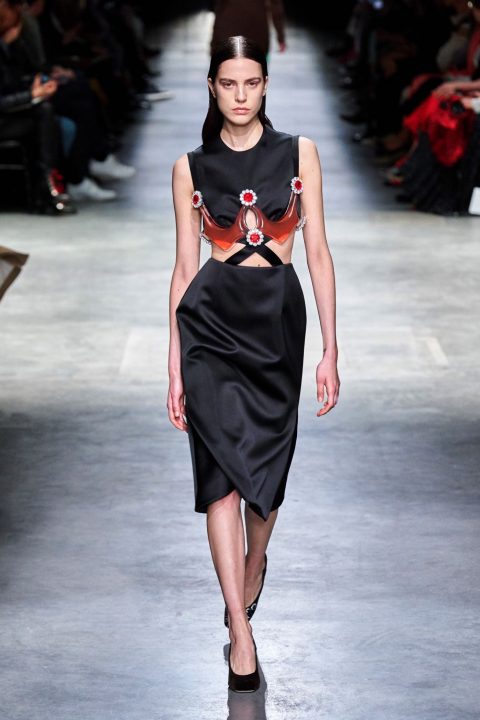 Autumn/Winter 2020 Ready-To-Wear/ Christopher Kane-17