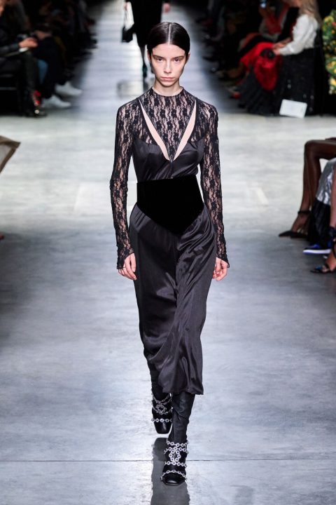 Autumn/Winter 2020 Ready-To-Wear/ Christopher Kane-55
