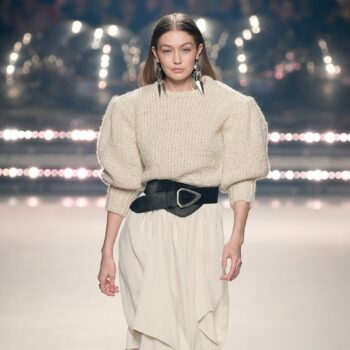 coziness-10-σύνολα-που-λατρέψαμε-απο-το-show-του-isabel-marant-137944